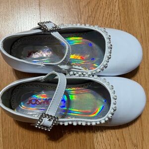 Girls size 12 Mary Jane dress shoes